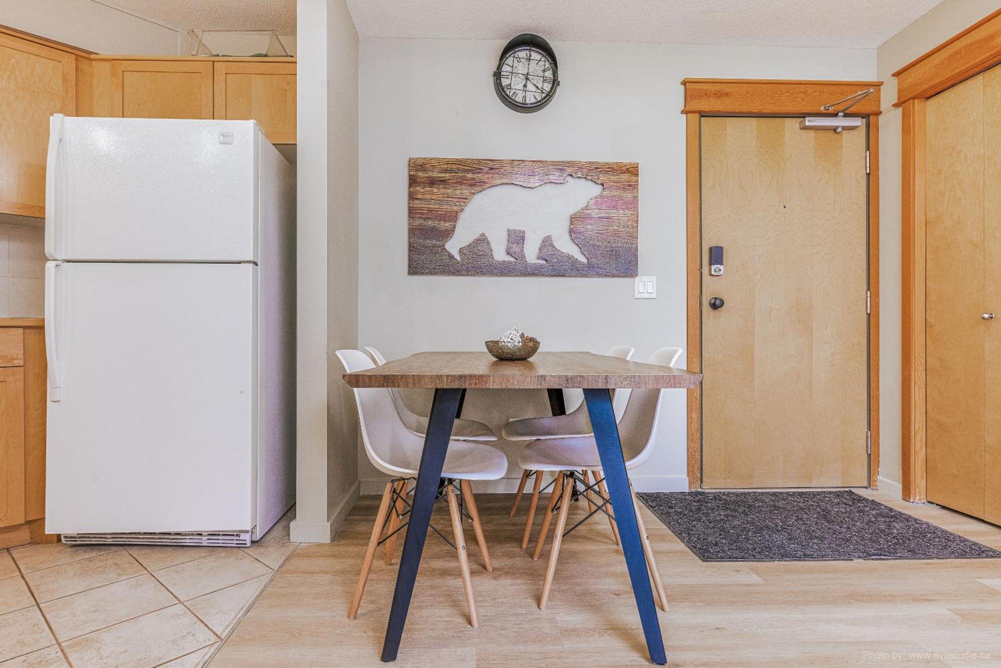 Lovely Mountain View 2 Bedroom Suite Canmore Exterior foto